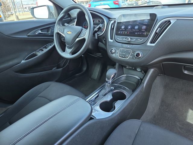 Used 2024 Chevrolet Malibu LT image 19