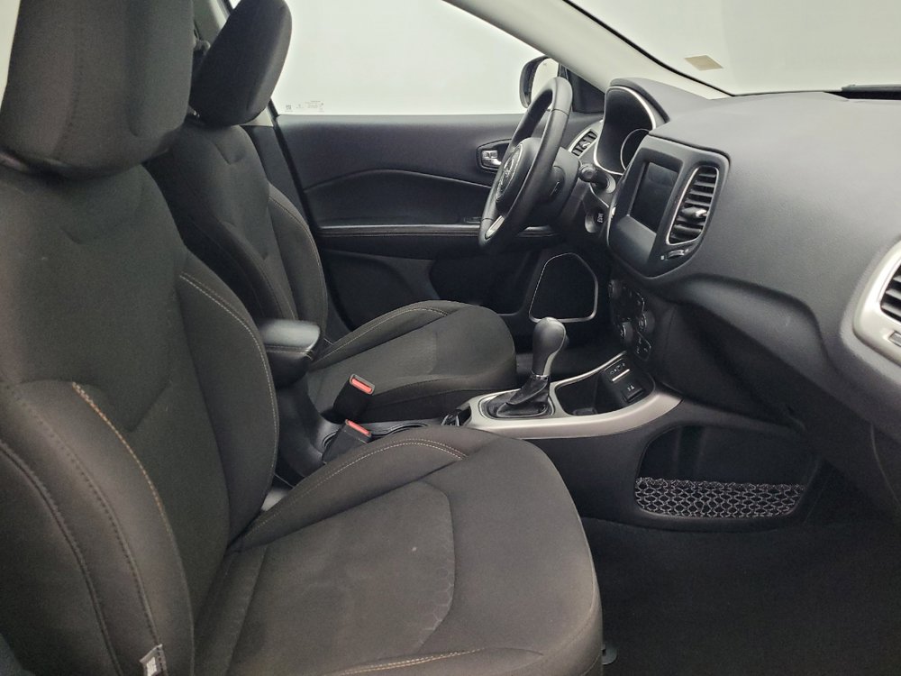 Used 2020 Jeep Compass Sport w/ Tech Group image 21