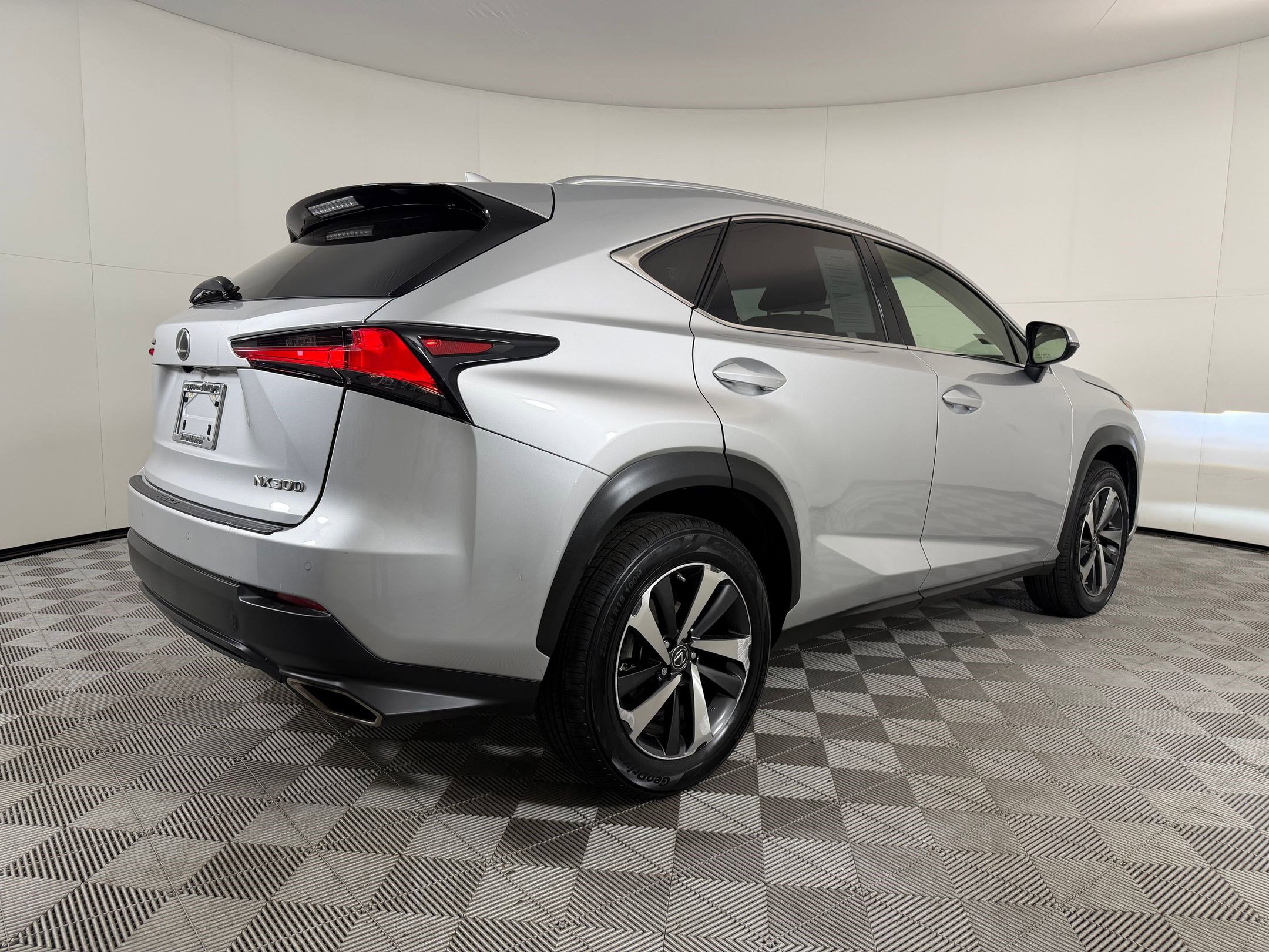 Used 2018 Lexus NX 300 AWD w/ Premium Package image 8