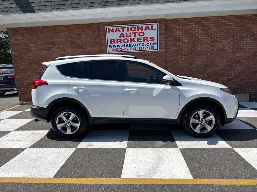 Used 2015 Toyota RAV4 XLE image 2