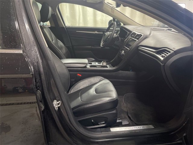 Used 2020 Ford Fusion Titanium image 25