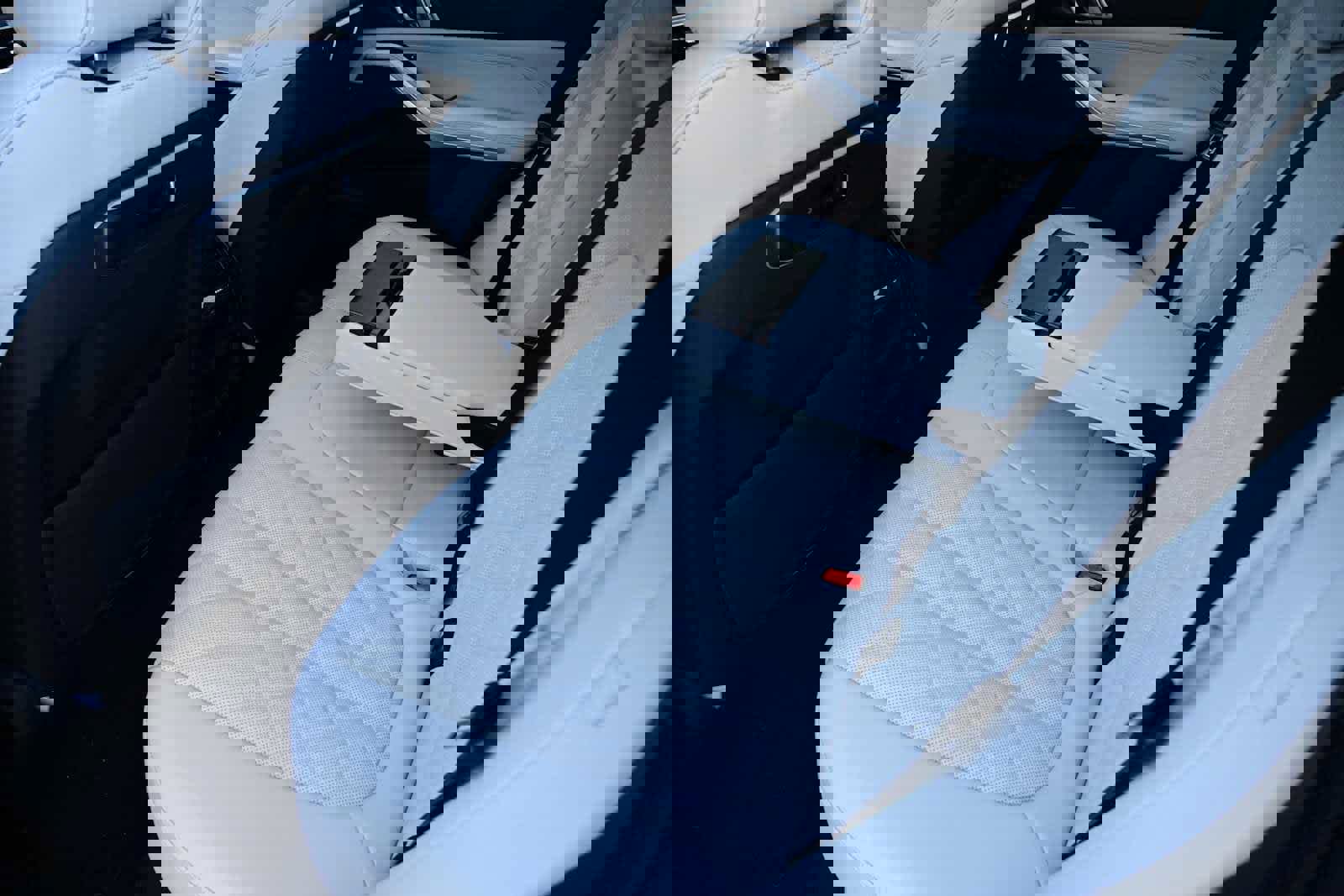 Used 2026 BMW X5 sDrive40i image 10