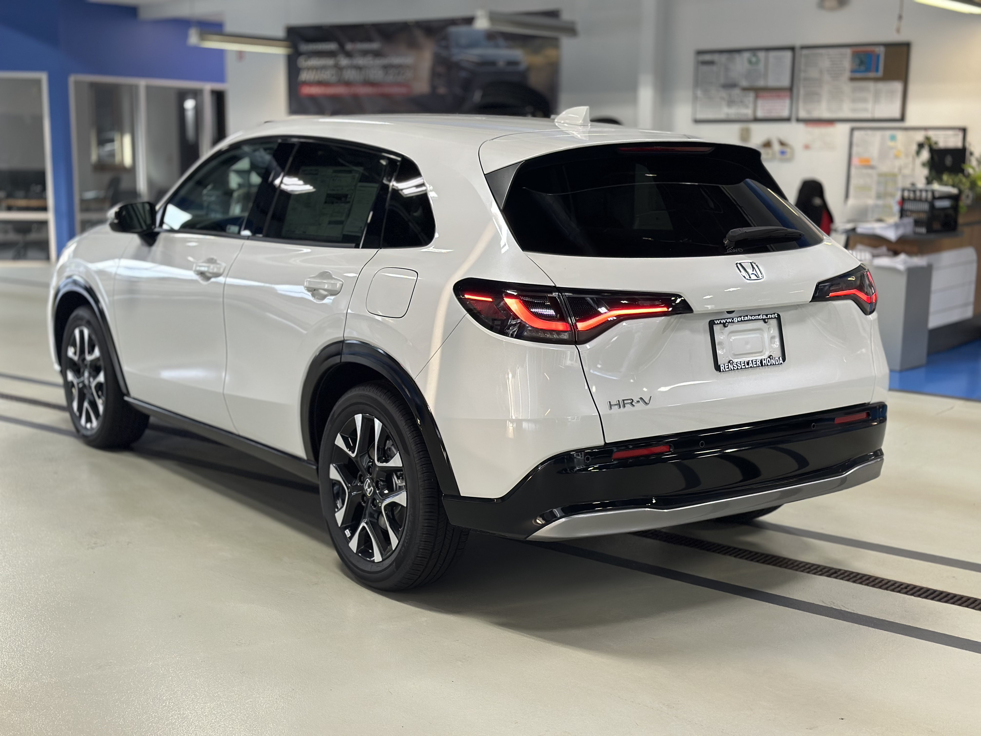 New 2027 Honda HR-V EX-L image 7