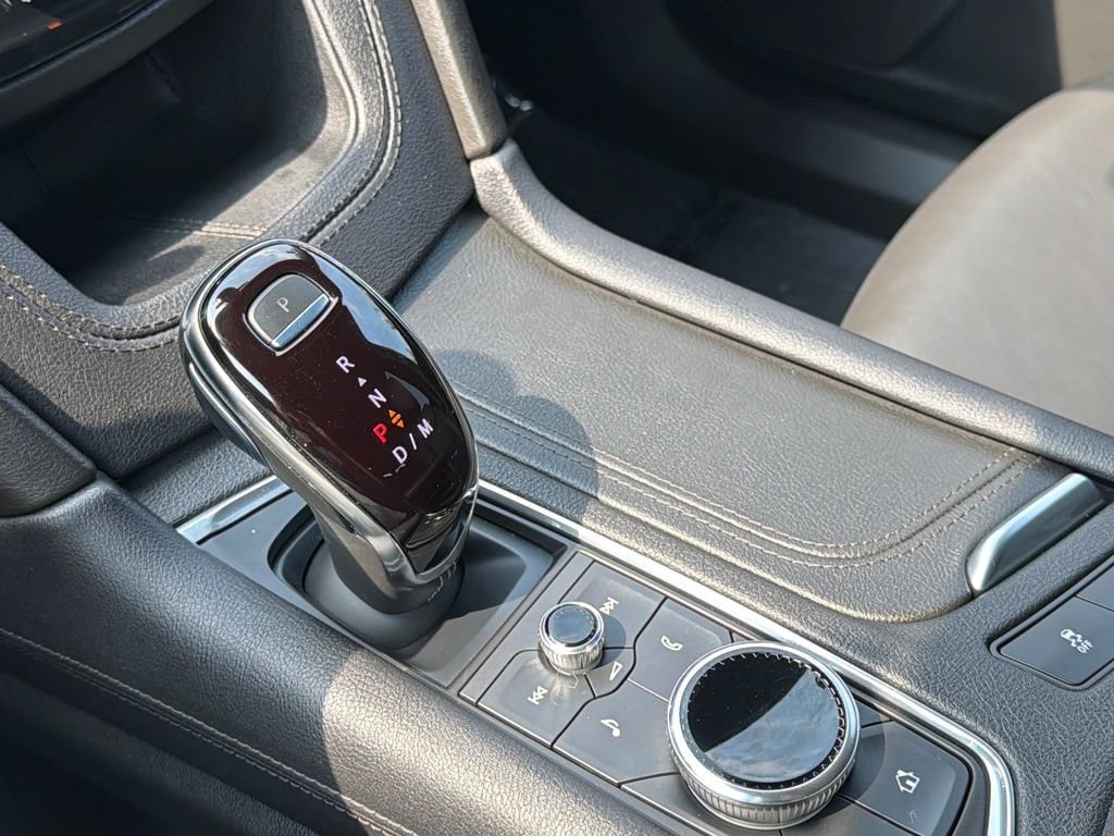 Certified 2022 Cadillac XT6 Premium Luxury AWD/4WD image 10