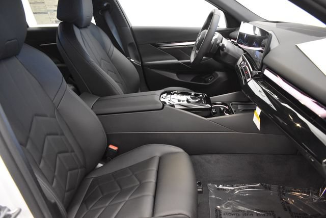New 2027 BMW 530i xDrive w/ Premium Package AWD/4WD image 19