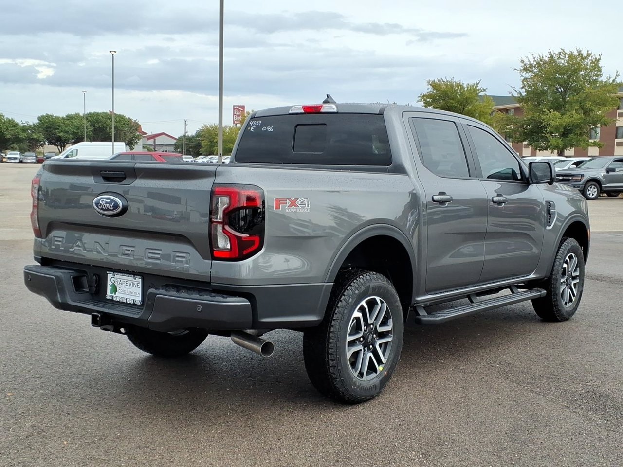 New 2026 Ford Ranger Lariat w/ FX4 Off-Road Package AWD/4WD image 4