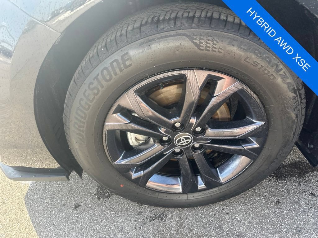 Used 2026 Toyota Sienna XSE AWD/4WD image 32