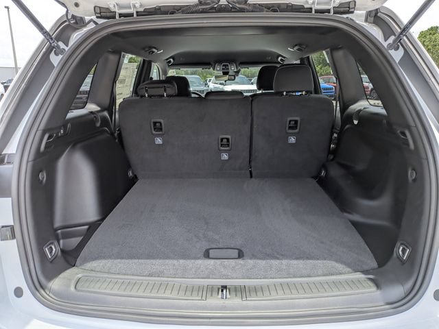 New 2026 Jeep Grand Cherokee Laredo RWD image 13