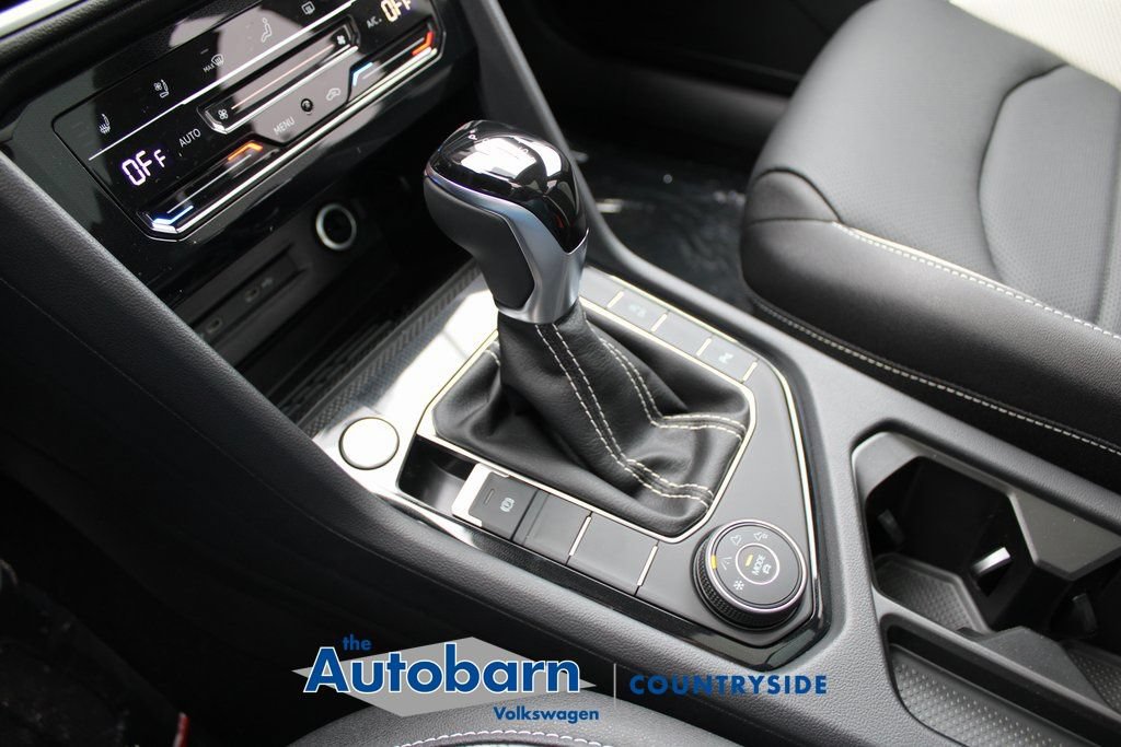 New 2026 Volkswagen Taos SEL AWD/4WD image 17
