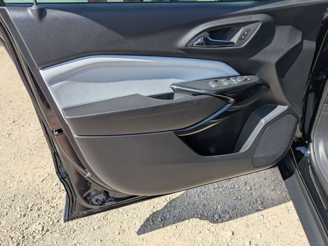 New 2026 Chevrolet Trax LT w/ Driver Confidence Package FWD image 8