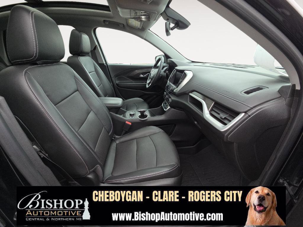 Used 2023 GMC Terrain SLT image 33
