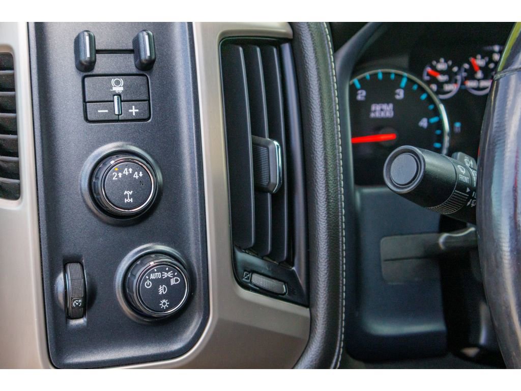 Used 2018 GMC Sierra 2500 Denali w/ Duramax Plus Package AWD/4WD image 20