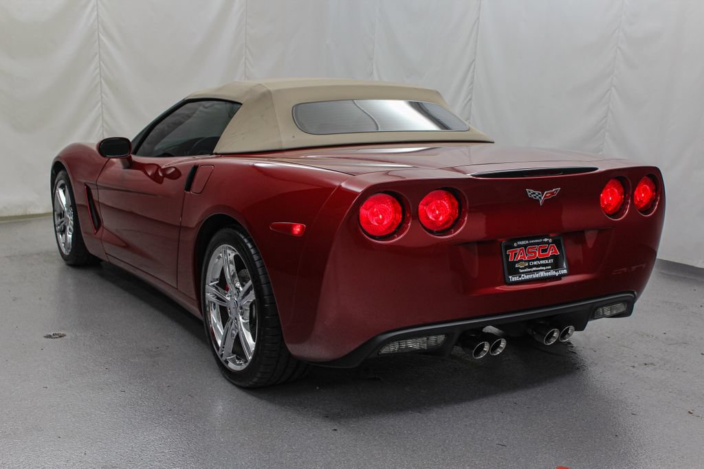Used 2010 Chevrolet Corvette Convertible w/ Preferred Equipment Group RWD image 6