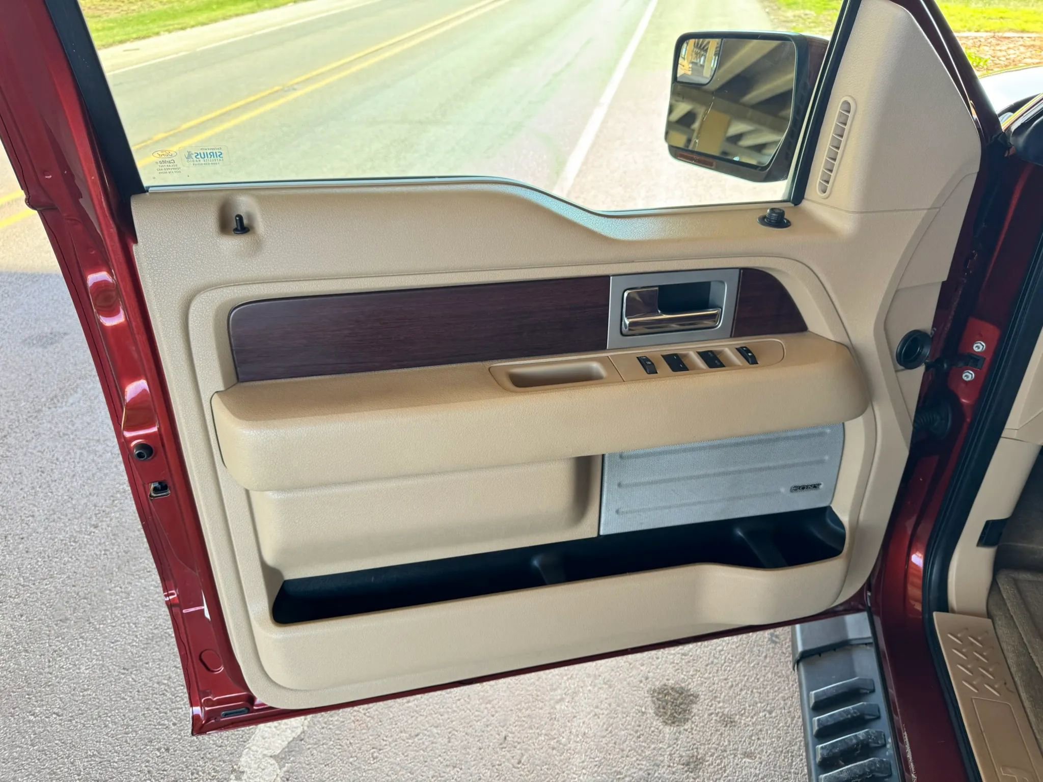 Used 2014 Ford F150 King Ranch w/ Off-Road Package AWD/4WD image 11