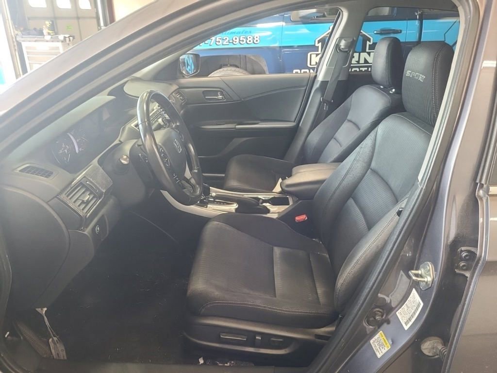 Used 2014 Honda Accord Sport image 10