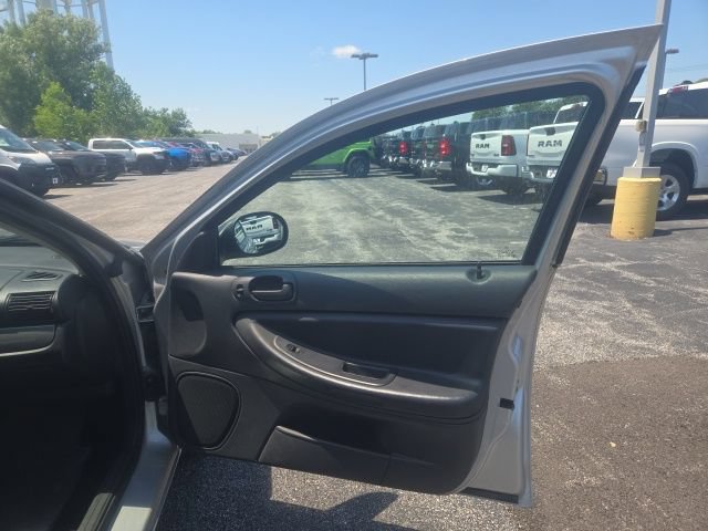 Used 2005 Dodge Stratus SXT w/ Special Edition Group FWD image 19