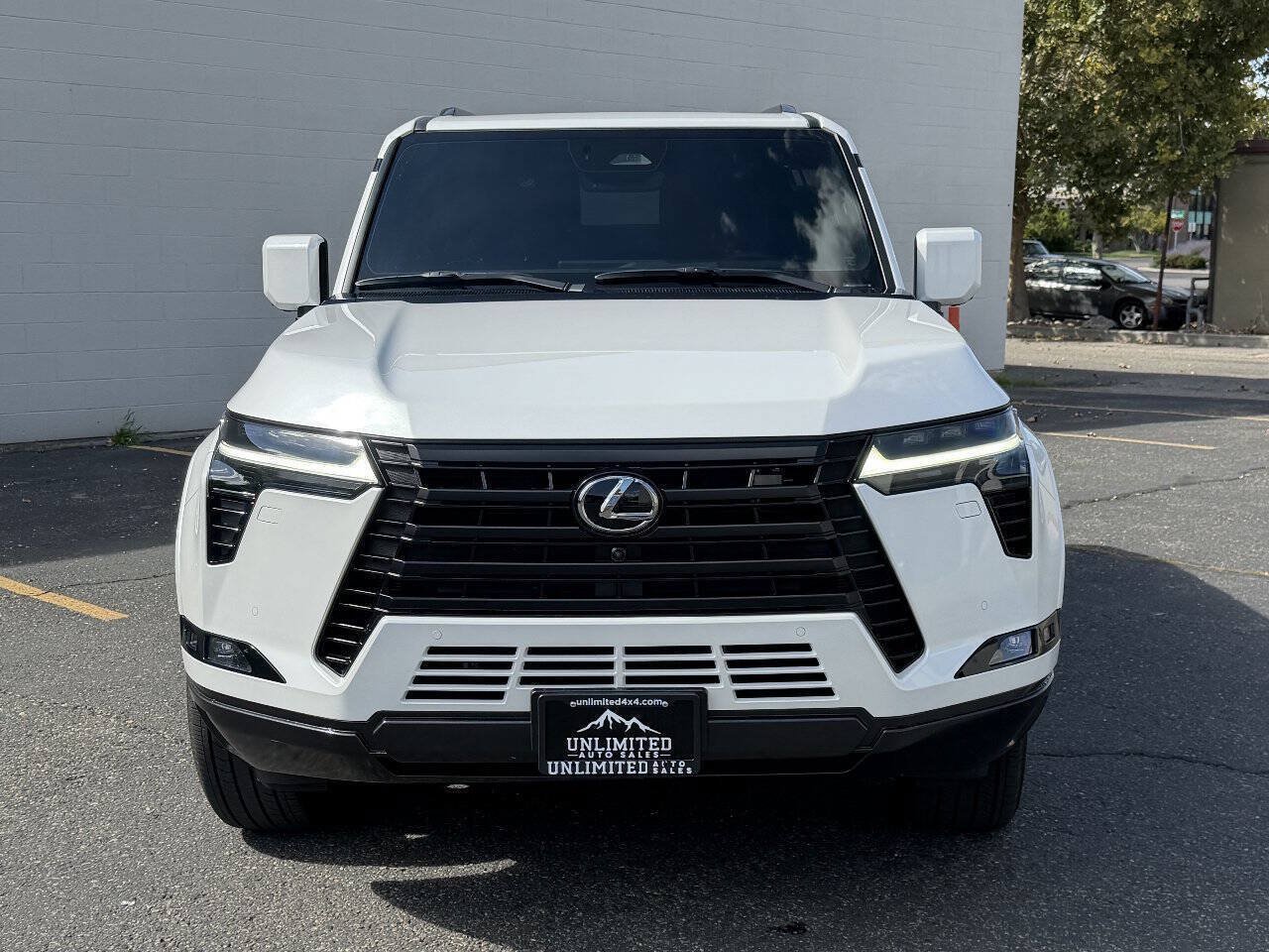 Used 2025 Lexus GX 550 w/ Accessory Package (2T) AWD/4WD image 10