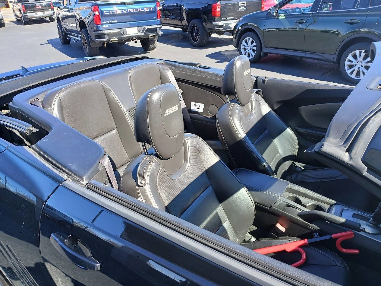 Used 2013 Chevrolet Camaro SS w/ RS Package image 21