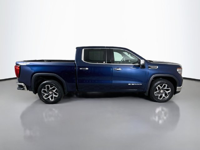 Used 2023 GMC Sierra 1500 SLT w/ SLT Premium Package AWD/4WD image 9