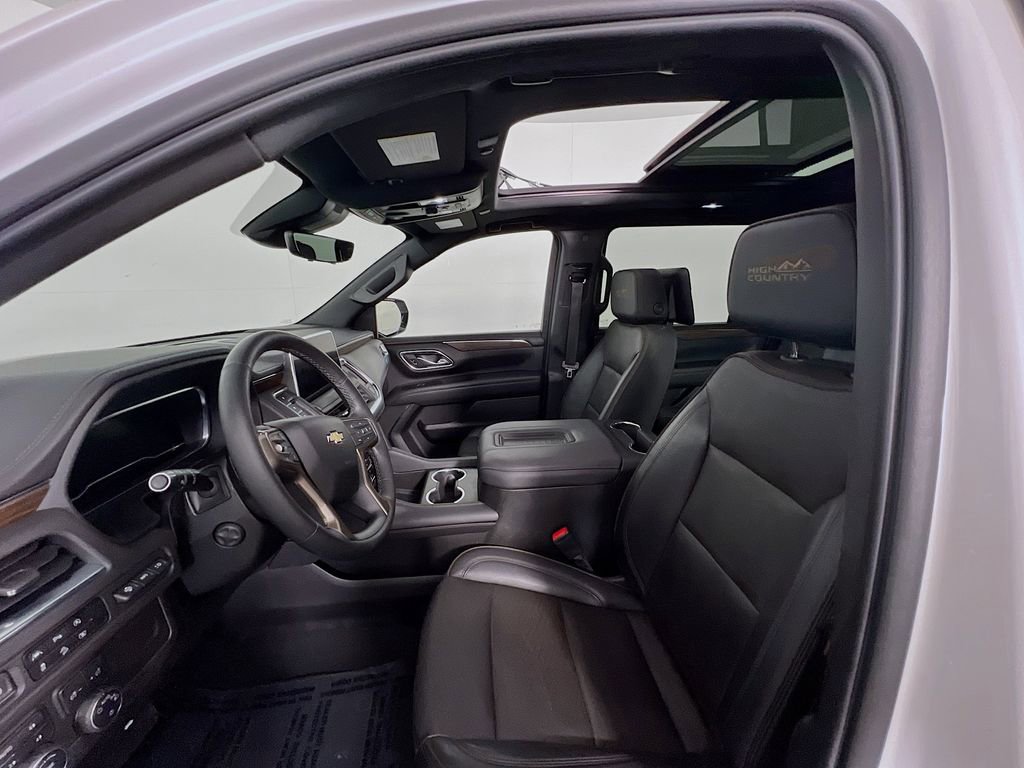 Certified 2023 Chevrolet Suburban High Country w/ LPO, Illumination Package image 21