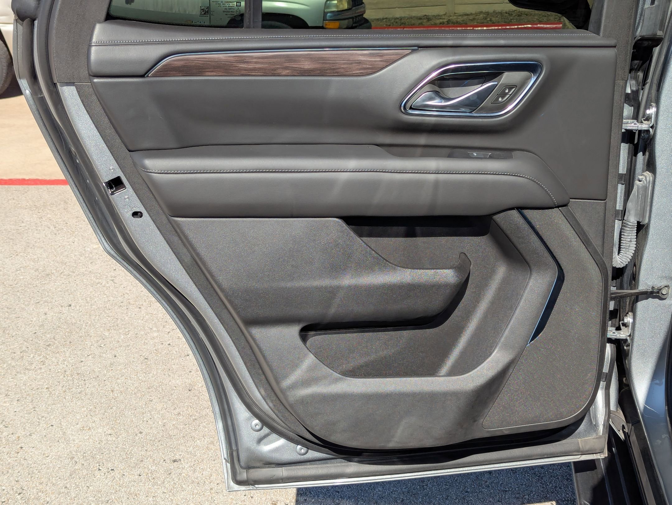 Used 2024 Chevrolet Tahoe LS w/ Driver Alert Package image 16