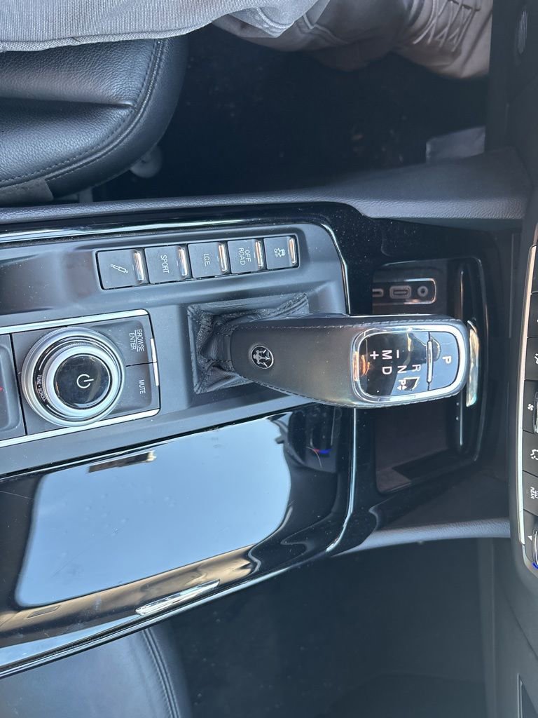 Used 2023 Maserati Levante Modena AWD/4WD image 11