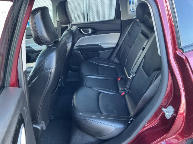 Used 2022 Jeep Compass Limited AWD/4WD image 10