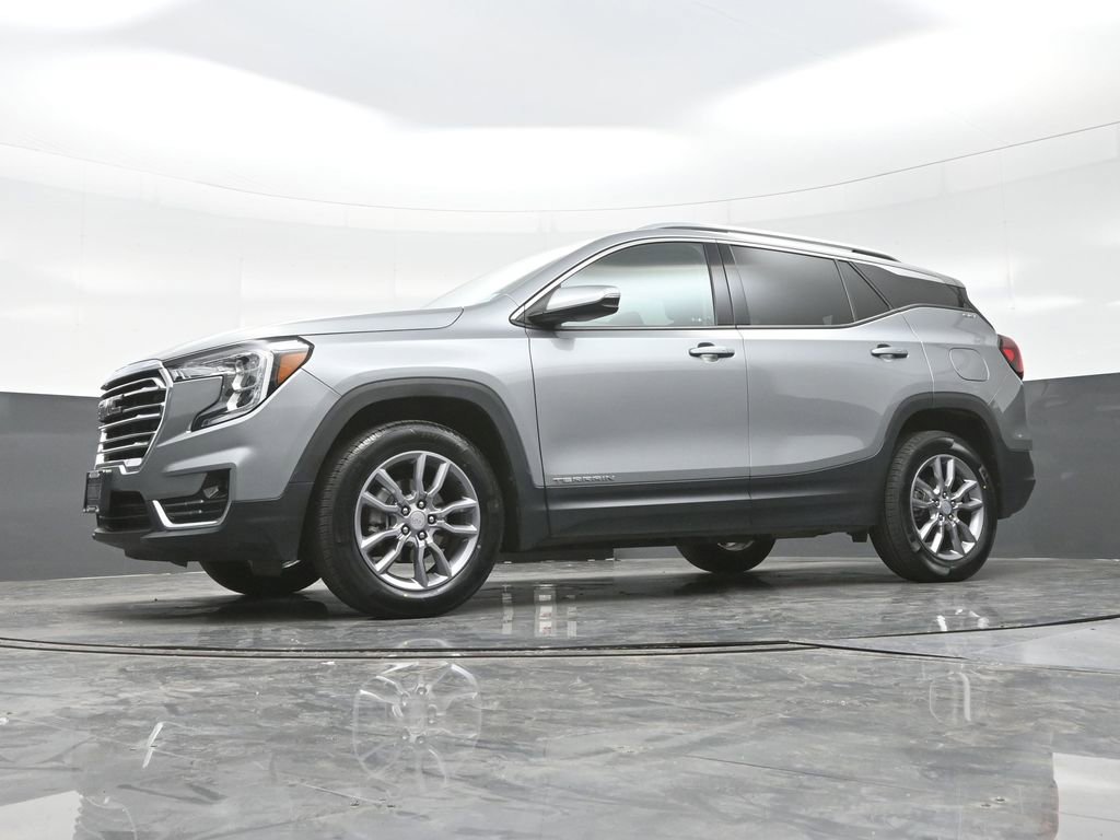 Used 2024 GMC Terrain SLT image 23