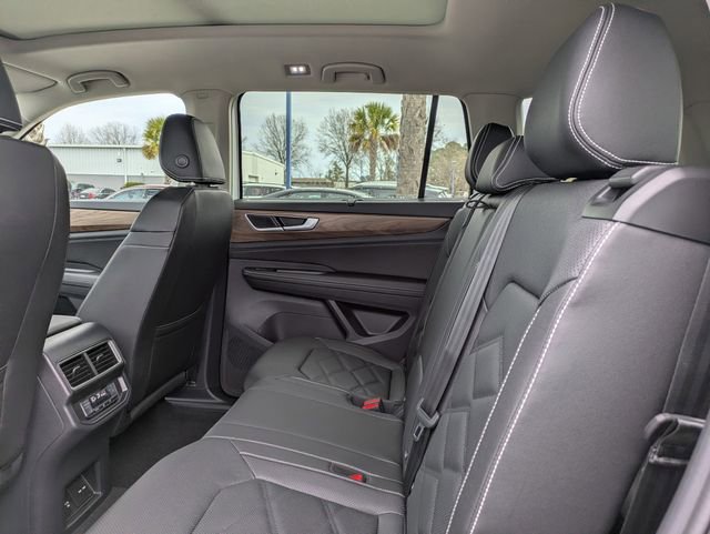New 2026 Volkswagen Atlas SE image 14