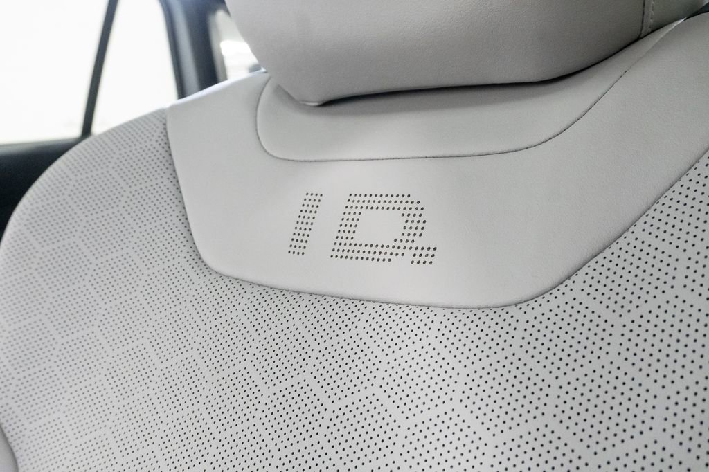 Used 2023 Volkswagen ID.4 Pro S image 12