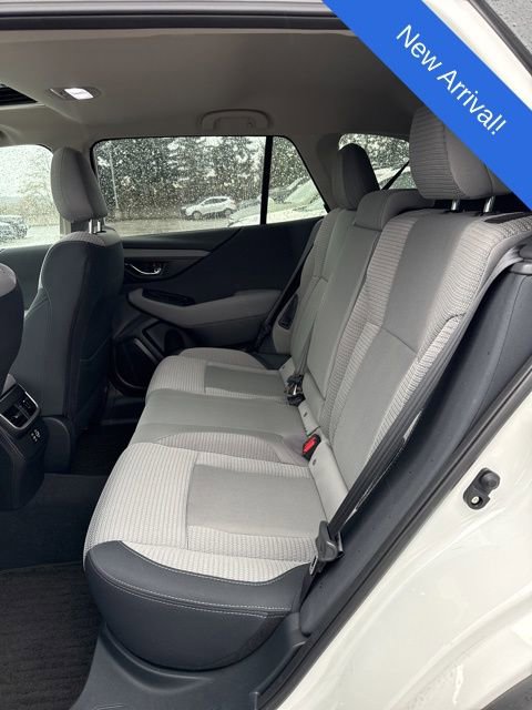 Used 2025 Subaru Outback Premium image 9