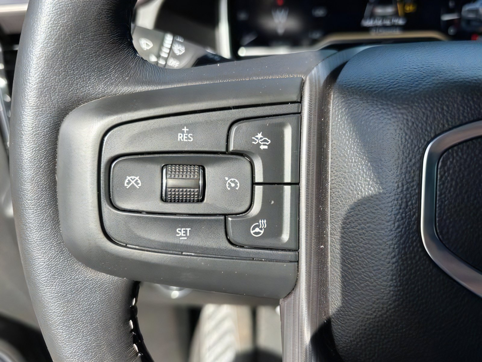 Used 2025 GMC Sierra 2500 Denali Ultimate w/ Max Trailering Package AWD/4WD image 22