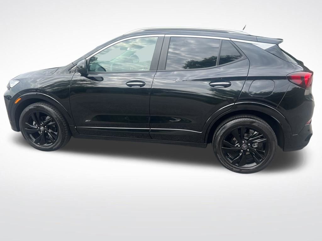 Used 2025 Buick Encore GX Sport Touring w/ Comfort Package FWD image 8
