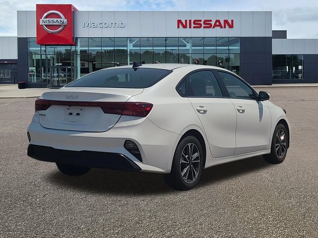 Used 2024 Kia Forte LXS FWD image 7
