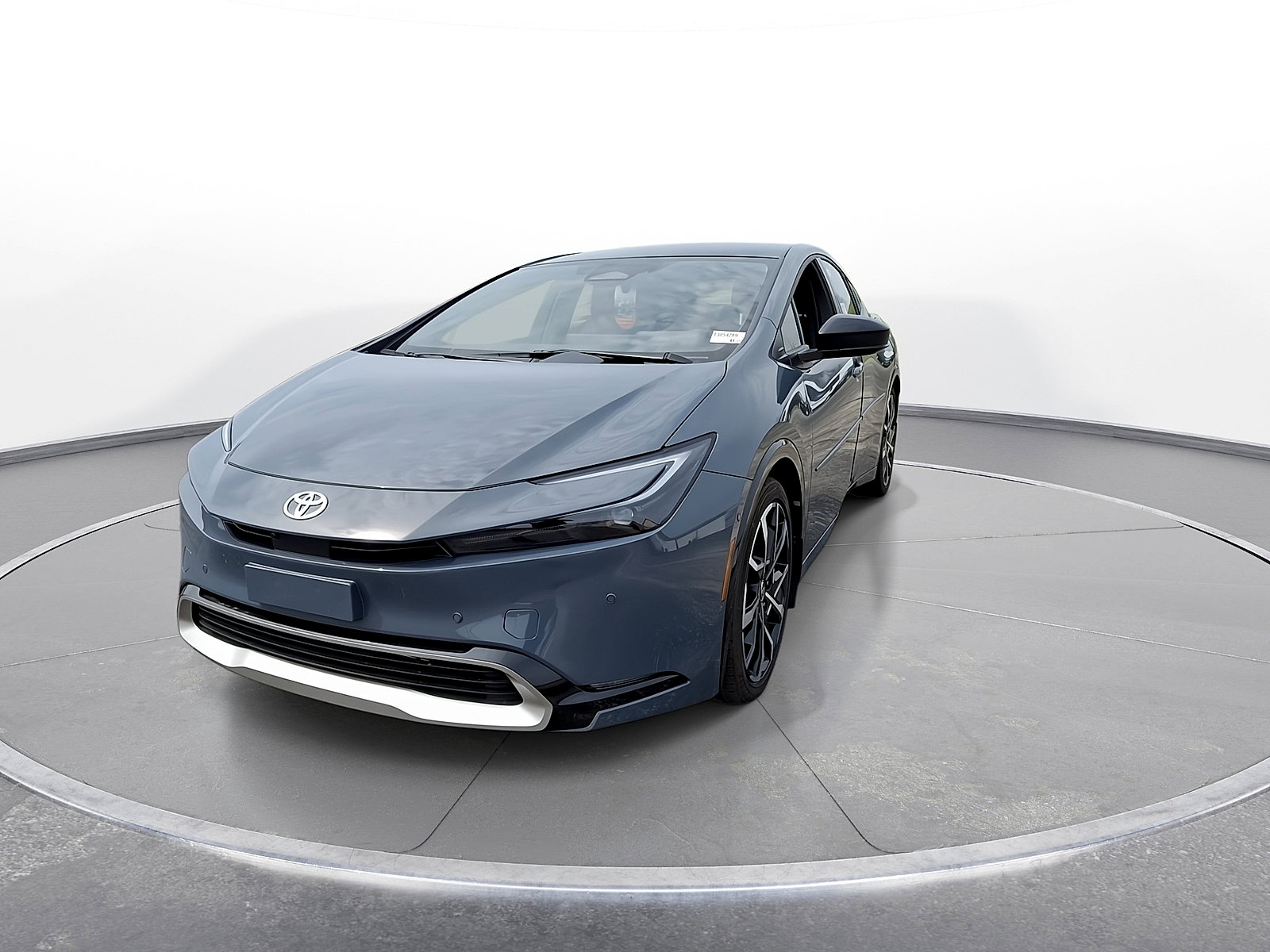 New 2026 Toyota Prius Plug-In Hybrid FWD image 3