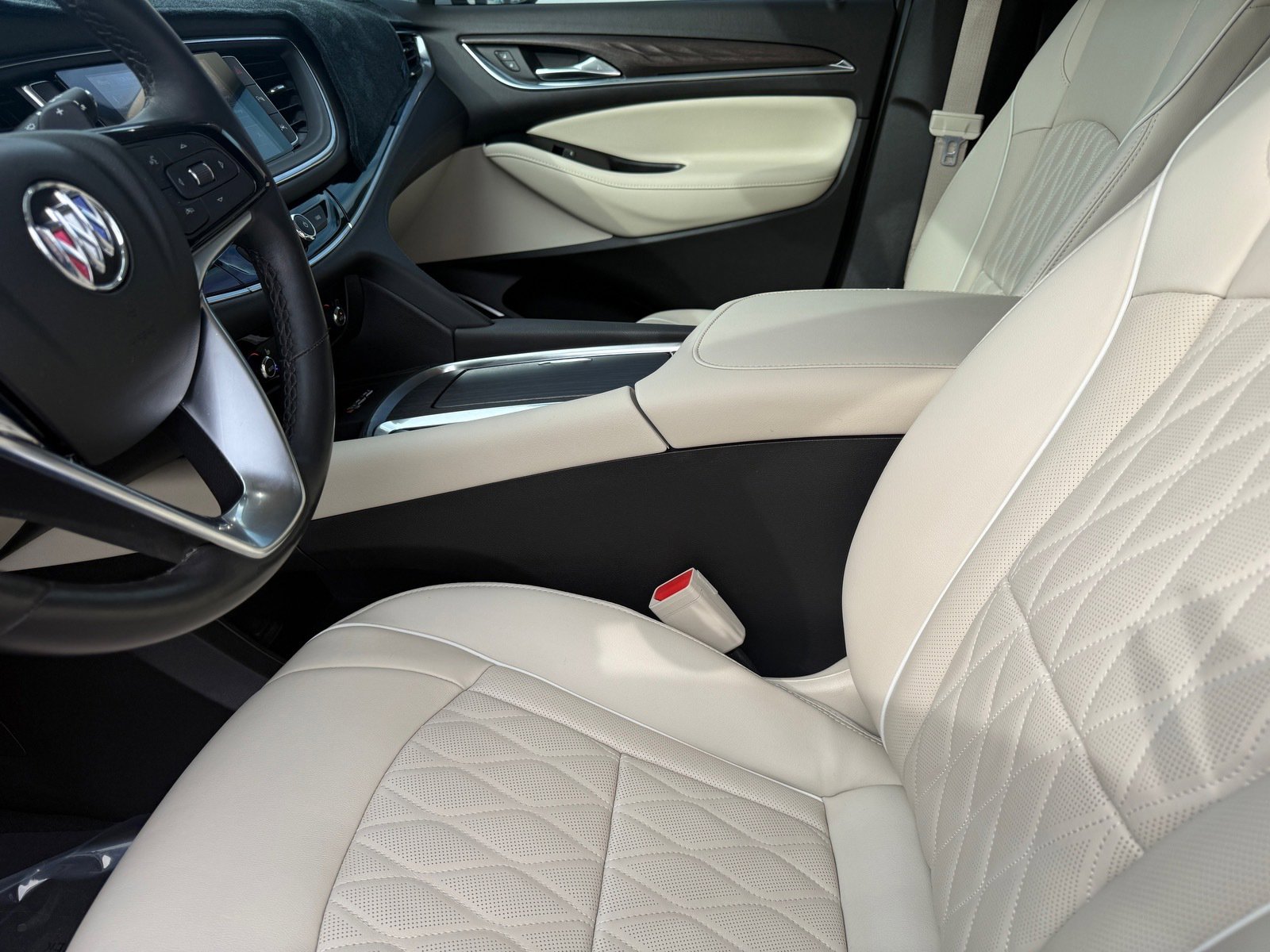 Used 2023 Buick Enclave Avenir w/ Trailering Package, 5000 lbs. FWD image 11