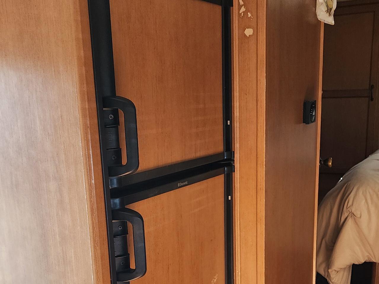 Used 2013 Chevrolet Express 4500 w/ RV Package RWD image 20