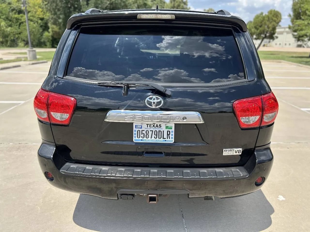 Used 2016 Toyota Sequoia Platinum RWD image 7