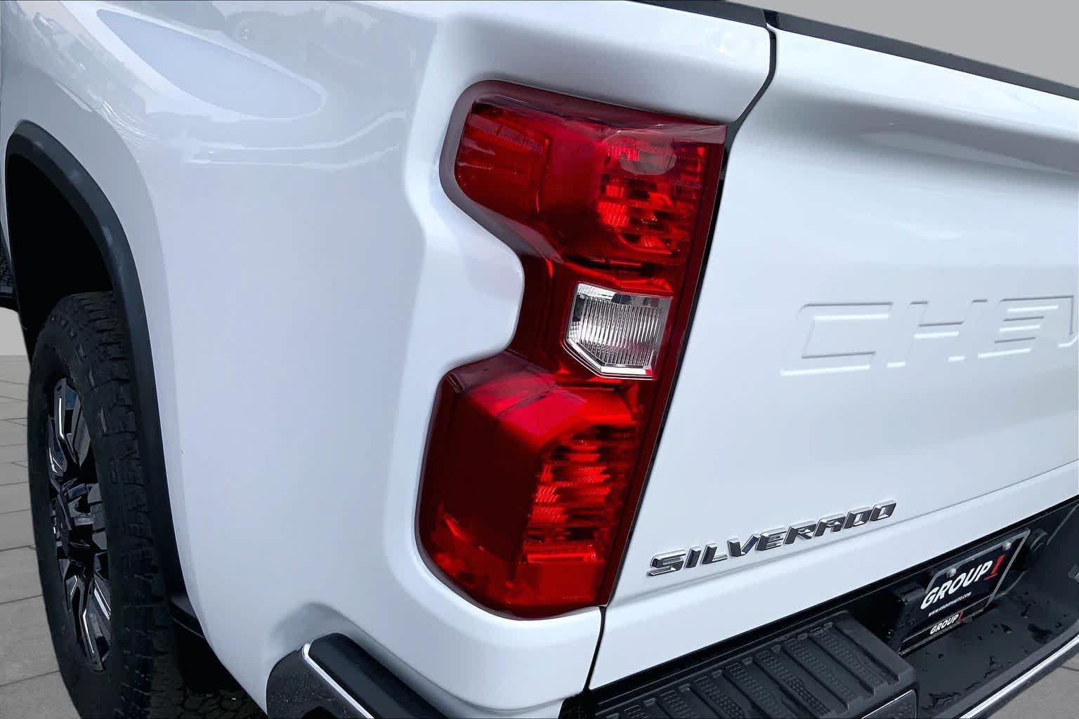 Used 2024 Chevrolet Silverado 2500 LT w/ Texas Edition AWD/4WD image 29