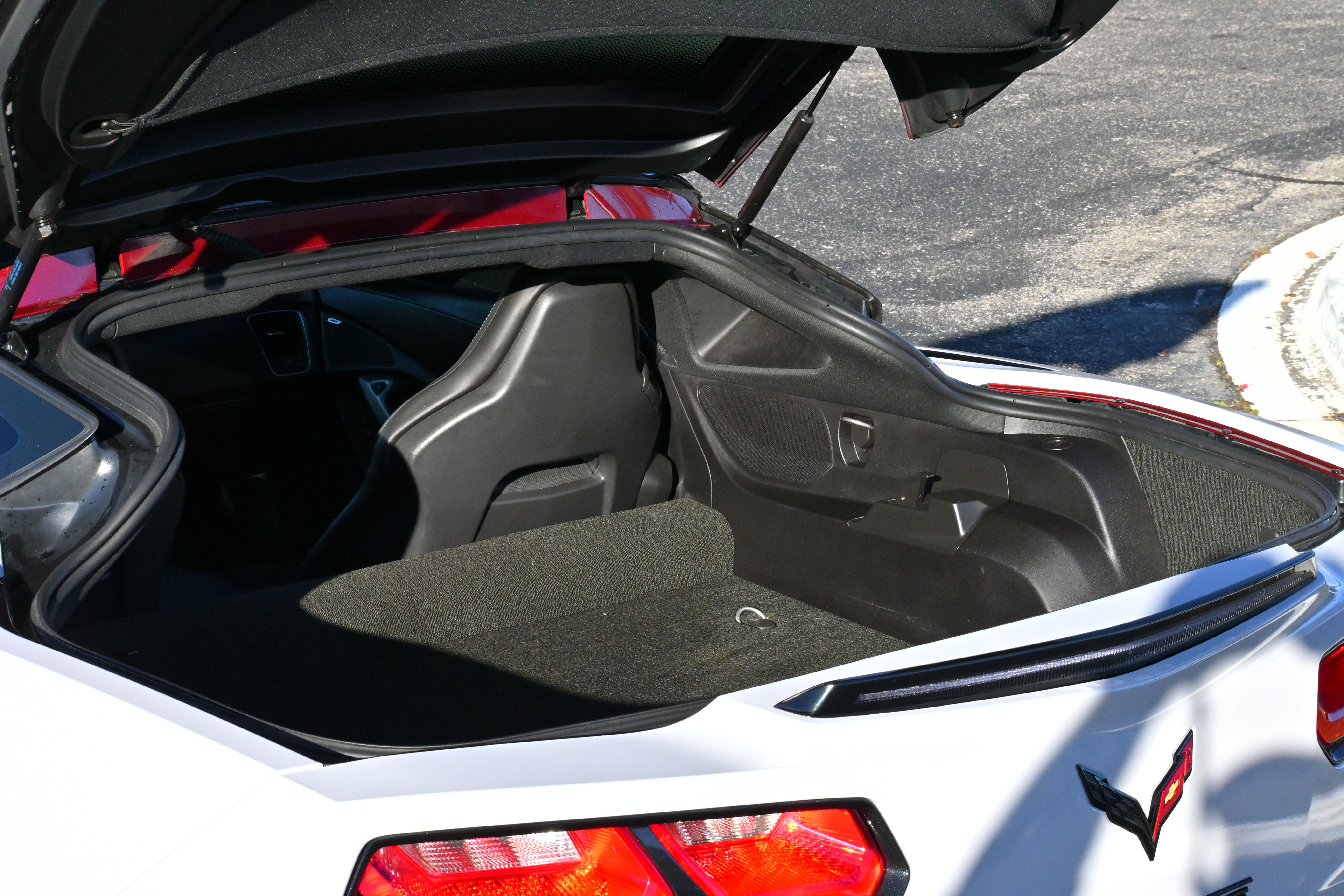 Used 2018 Chevrolet Corvette Stingray Coupe w/ 2LT Preferred Equipment Group image 28