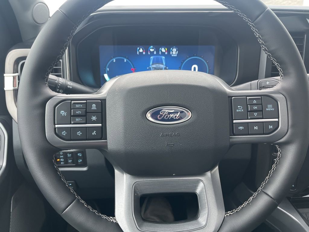 New 2026 Ford F250 Lariat w/ Black Appearance Package AWD/4WD image 27