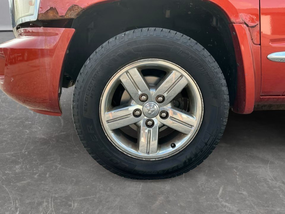 Used 2008 Dodge Dakota Laramie AWD/4WD image 9