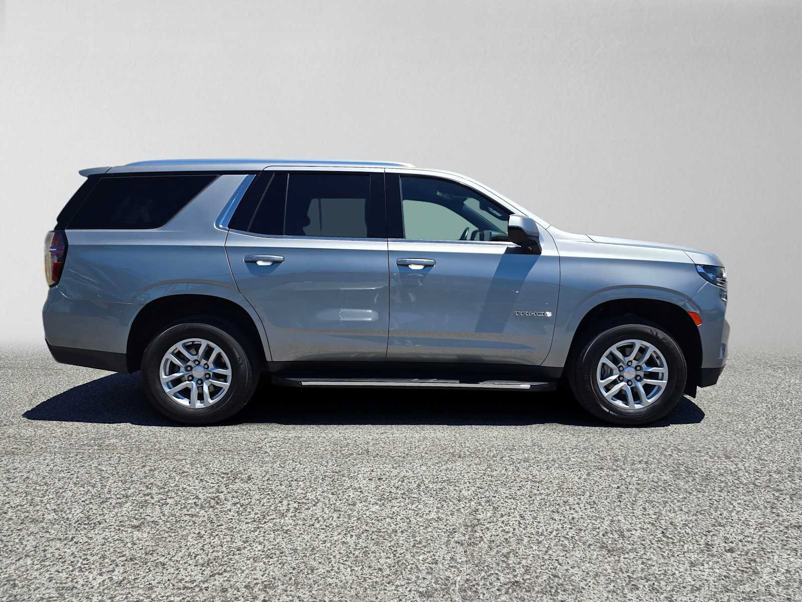Used 2024 Chevrolet Tahoe LT AWD/4WD image 2