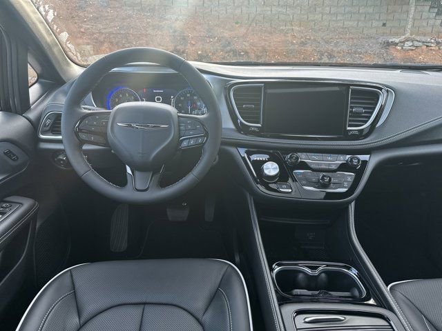 New 2026 Chrysler Pacifica Limited w/ S Appearance Package image 20