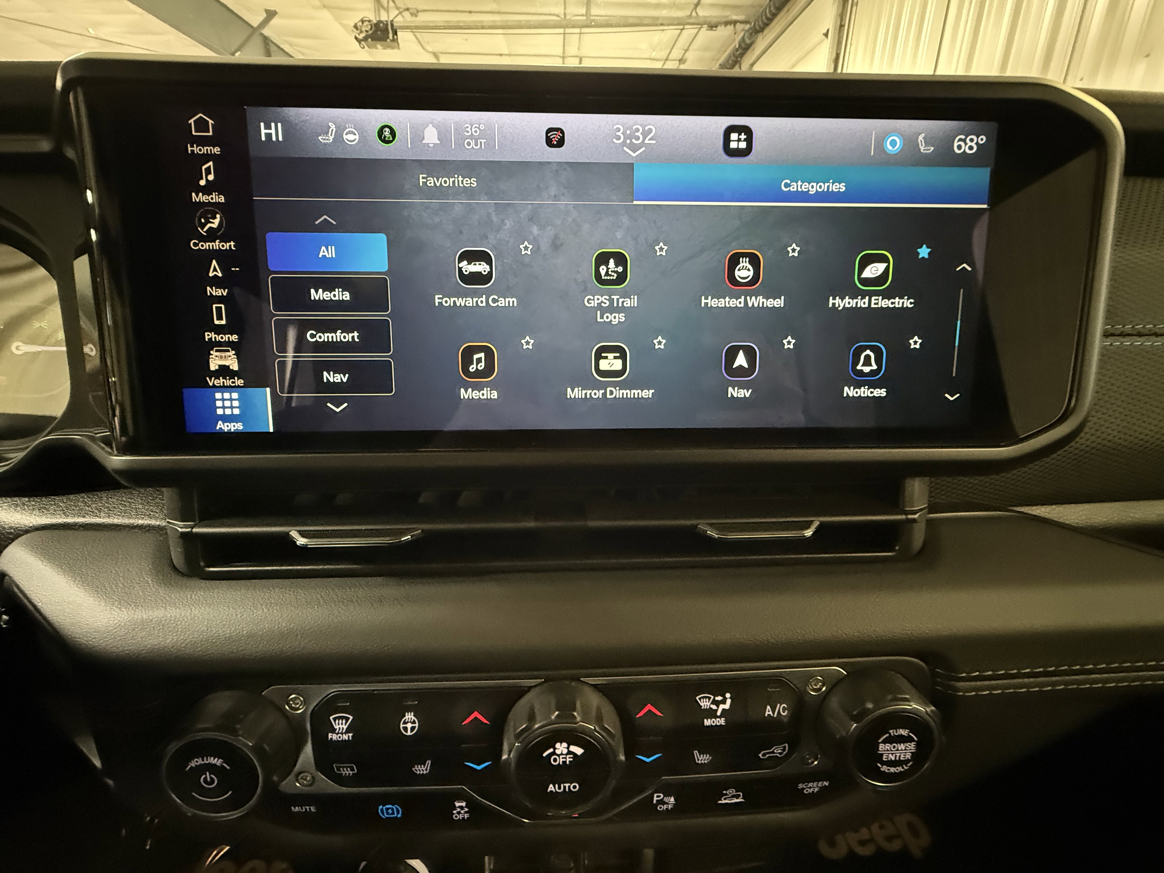 Used 2024 Jeep Wrangler Unlimited Rubicon 4xe w/ Technology Group image 41