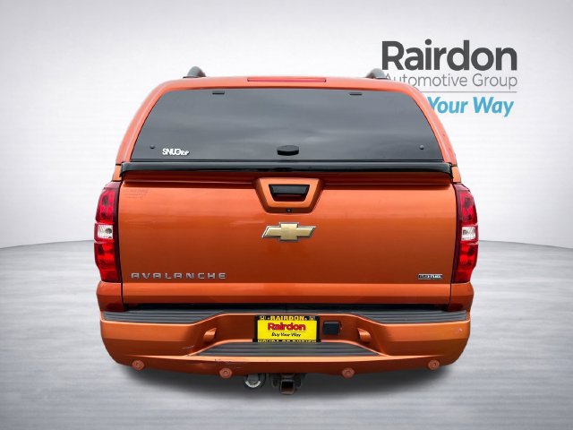 Used 2007 Chevrolet Avalanche LTZ w/ LTZ Preferred Equipment Group RWD image 6