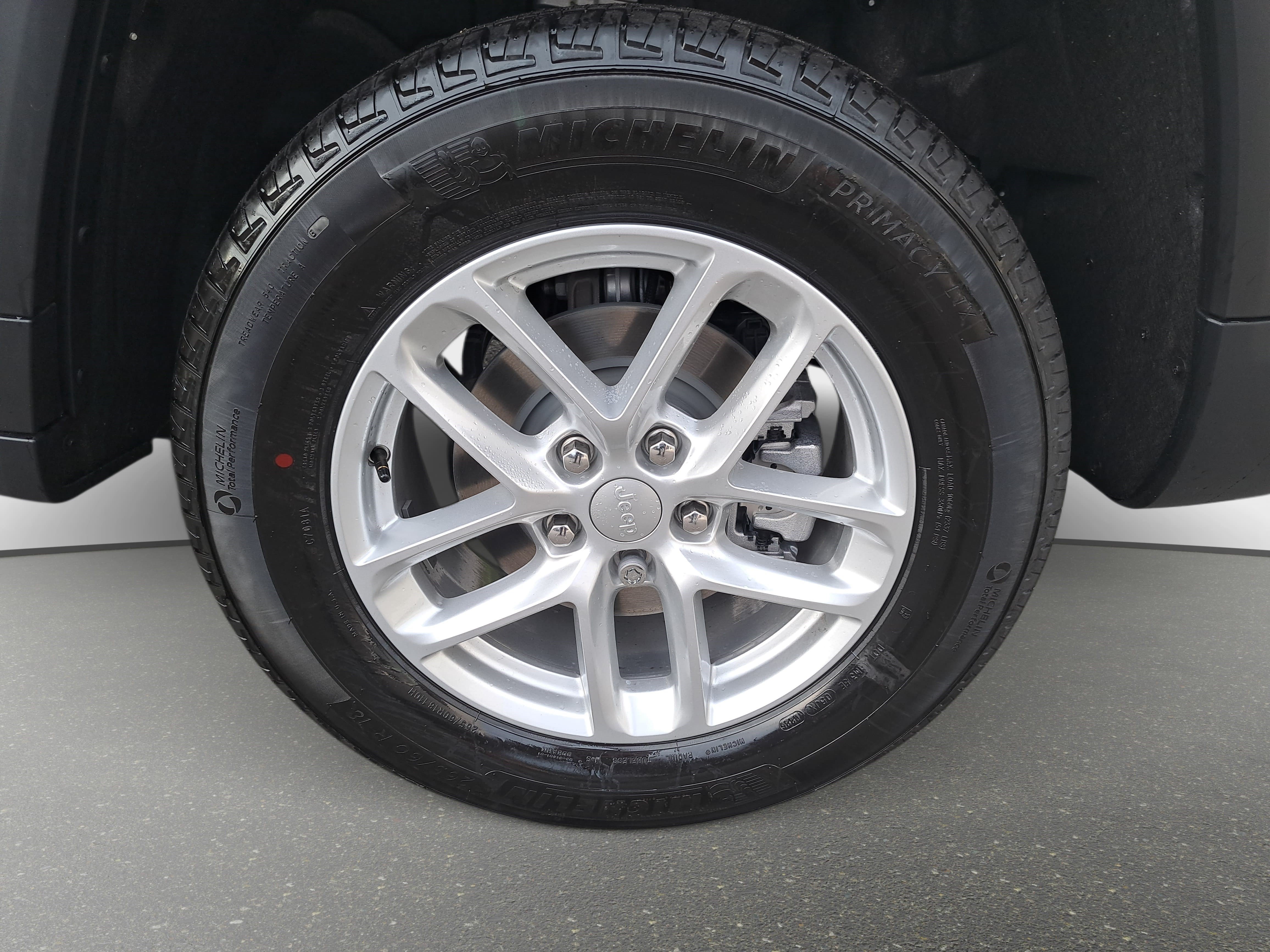 New 2026 Jeep Grand Cherokee Laredo AWD/4WD image 30