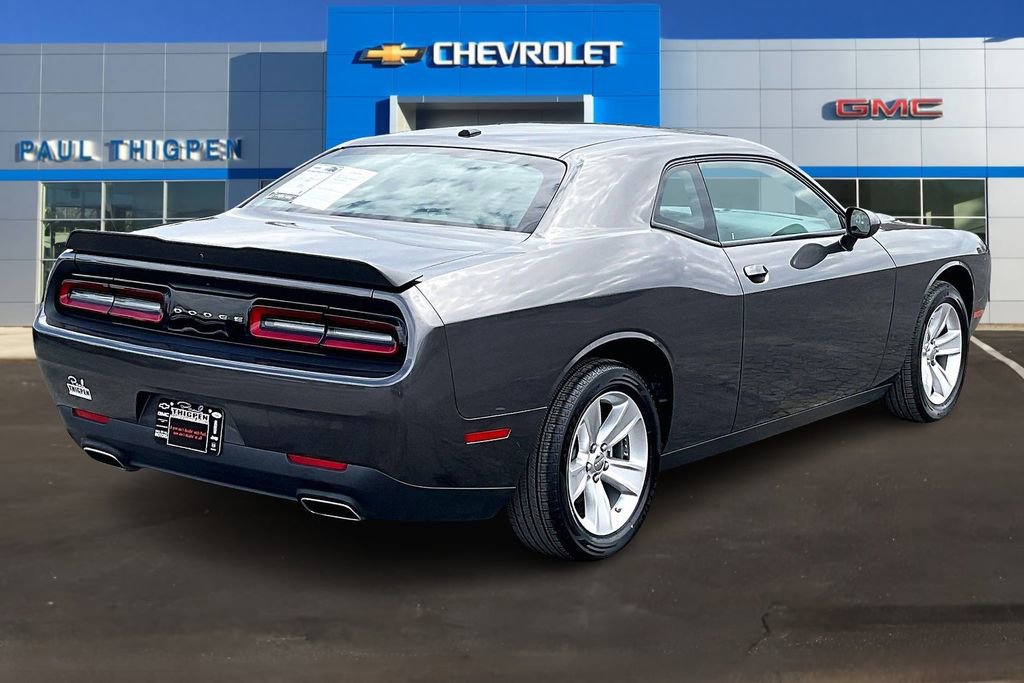 Used 2023 Dodge Challenger SXT image 6