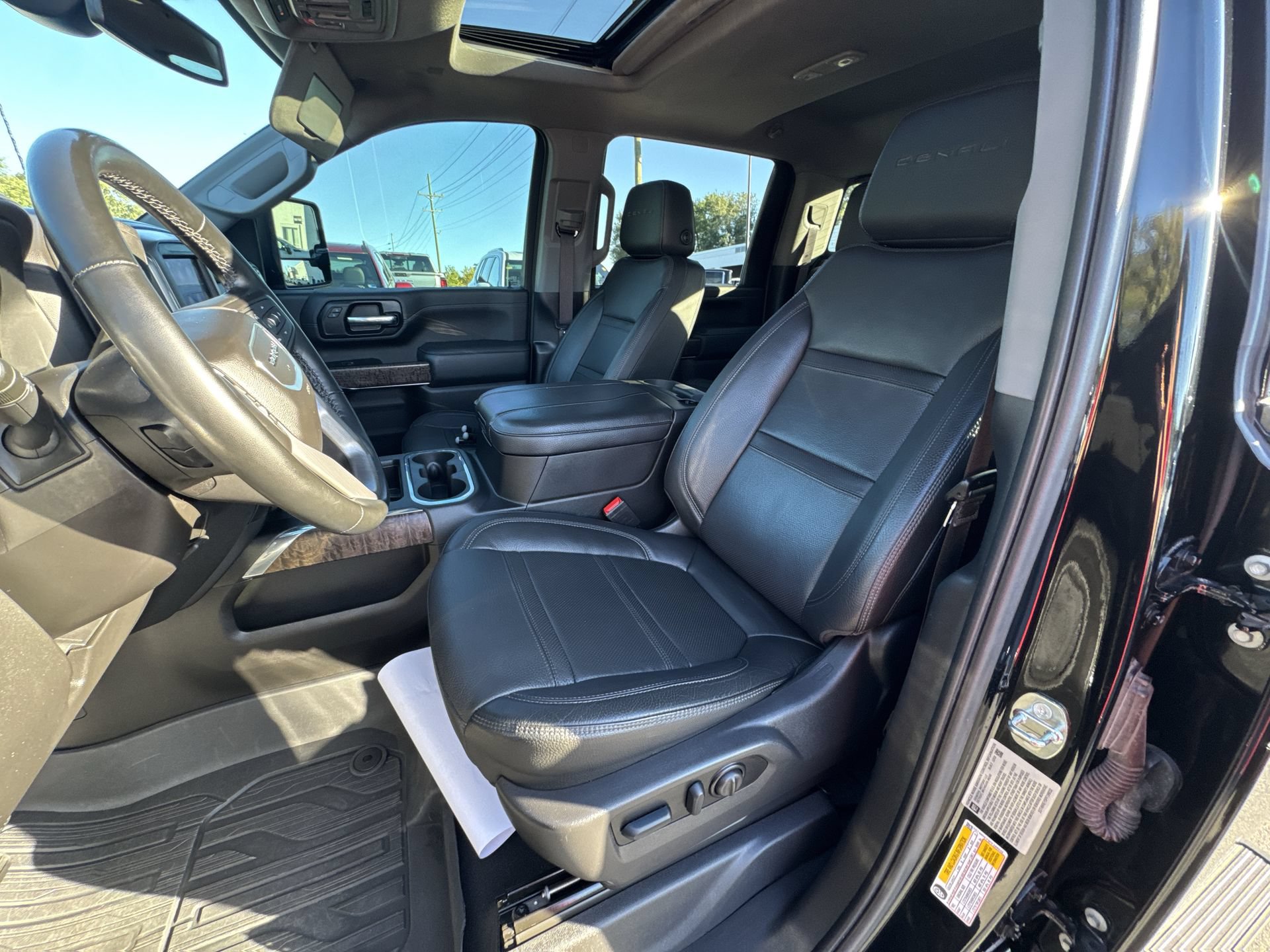 Certified 2023 GMC Sierra 2500 Denali AWD/4WD image 13