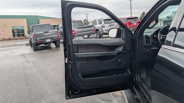 Used 2021 Ford Expedition Max Limited image 31